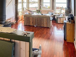 8 Person Holiday Home in Kalvag-by Traum