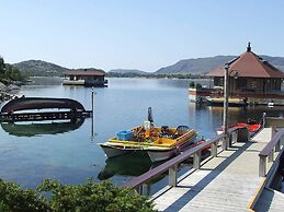 8 Person Holiday Home in Kalvag-by Traum