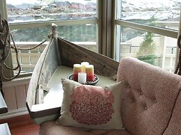 8 Person Holiday Home in Kalvag-by Traum