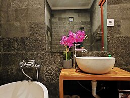 Roberto Suites Ubud View by EPS