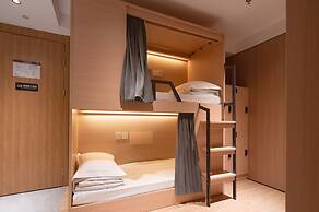 Dayin Hotel (Shanghai People's Square & Suzhou River Branch)