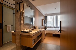 Dayin Hotel (Shanghai People's Square & Suzhou River Branch)