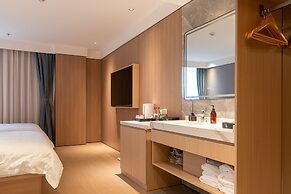 Dayin Hotel (Shanghai People's Square & Suzhou River Branch)