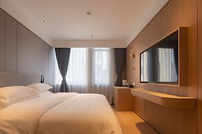 Dayin Hotel (Shanghai People's Square & Suzhou River Branch)