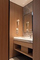 Dayin Hotel (Shanghai People's Square & Suzhou River Branch)