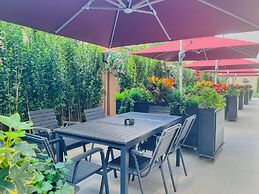 Dayin Hotel (Shanghai People's Square & Suzhou River Branch)