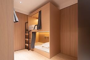 Dayin Hotel (Shanghai People's Square & Suzhou River Branch)