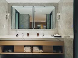 Dayin Hotel (Shanghai People's Square & Suzhou River Branch)