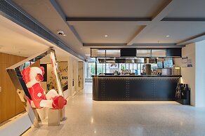 Dayin Hotel (Shanghai People's Square & Suzhou River Branch)