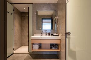 Dayin Hotel (Shanghai People's Square & Suzhou River Branch)