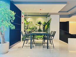 Dayin Hotel (Shanghai People's Square & Suzhou River Branch)