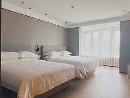 Dayin Hotel (Shanghai People's Square & Suzhou River Branch)