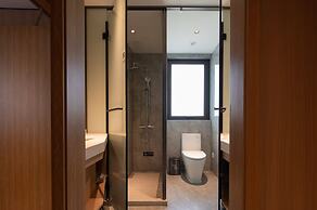 Dayin Hotel (Shanghai People's Square & Suzhou River Branch)