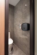 Dayin Hotel (Shanghai People's Square & Suzhou River Branch)