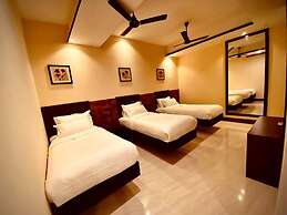 LA GRANDE SUITE & BANQUET HALL