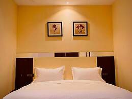 LA GRANDE SUITE & BANQUET HALL