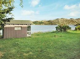 12 Person Holiday Home in Kvenvaer