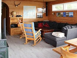 12 Person Holiday Home in Kvenvaer
