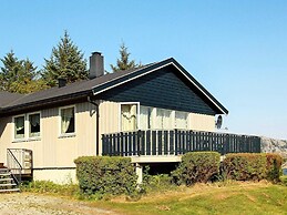 12 Person Holiday Home in Kvenvaer