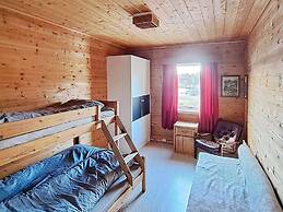 12 Person Holiday Home in Kvenvaer