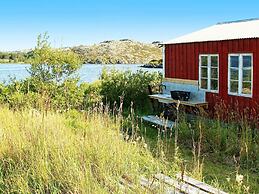 12 Person Holiday Home in Kvenvaer