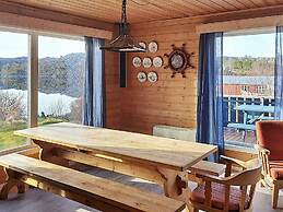 12 Person Holiday Home in Kvenvaer