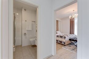 Pleasant Apartment Near Centre