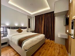 Hotel Alleyway Express