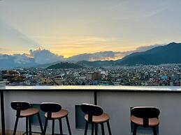 Hotel Alleyway Express