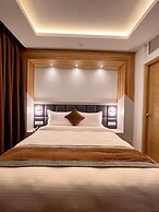 Hotel Alleyway Express