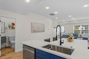 Stylish 4BR Haven Backyard and Fire Pit