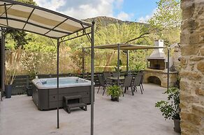 Dream House Drapanias