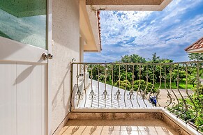 The house of Her man yessir