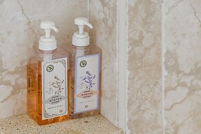 The house of Her man yessir