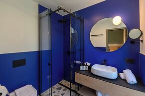 Luna Residence