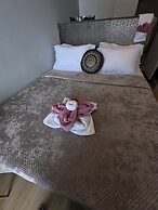Kaloniki Rooms & Suites