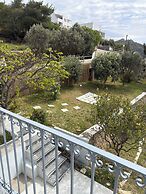 Kaloniki Rooms & Suites