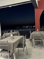 Kaloniki Rooms & Suites
