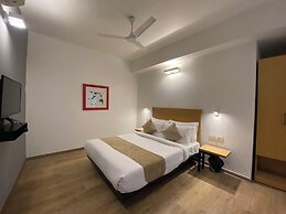 Hotel Crown Omaxe The Forest Spa view