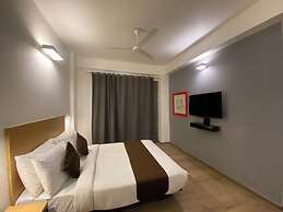 Hotel Crown Omaxe The Forest Spa view