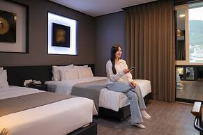 Yeosu ZAVA Hotel