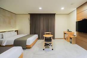 Yeosu ZAVA Hotel