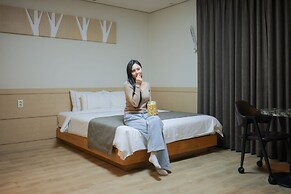Yeosu ZAVA Hotel
