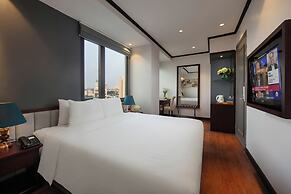 May De Ville Corner Hotel