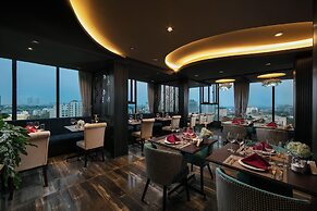 May De Ville Corner Hotel