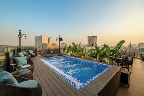 May De Ville Corner Hotel