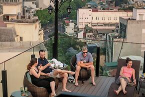 May De Ville Corner Hotel