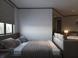 May De Ville Corner Hotel