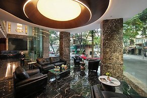 May De Ville Corner Hotel