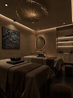 May De Ville Corner Hotel